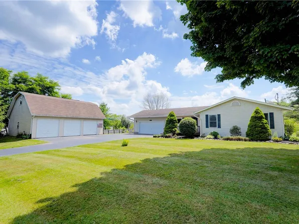 7064 Bauer Van Wickle Rd, Lyons, NY 14489