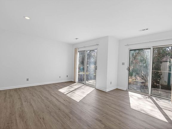4th image of 3888 Staffordshire Ln