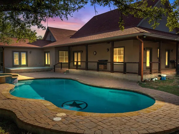 2471 Oak Run Dr, Wimberley, TX 78676