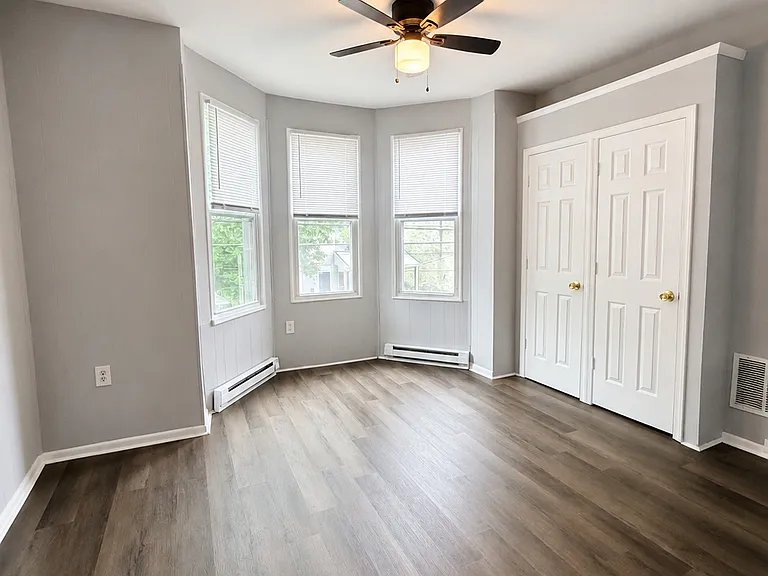 5024 Parrish St — Photo 12