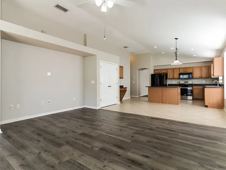 9912 Riverchase Dr — Photo 5
