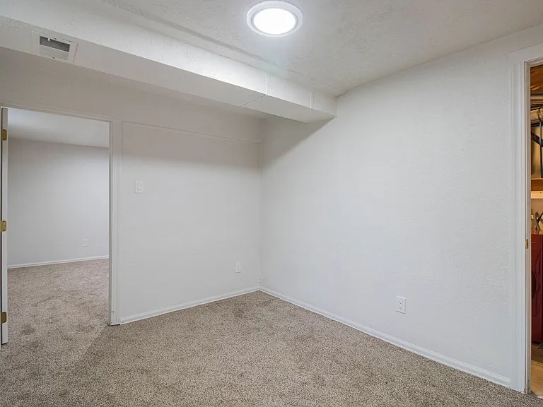 6094 S Kingston Cir — Photo 24