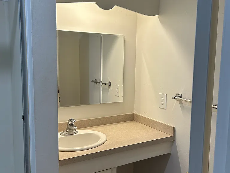 720 N Main St #2 — Photo 7