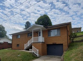 1132 Village Way, Fairmont, WV