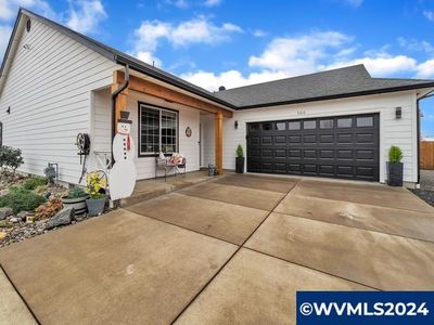 566 N 11th St, Aumsville, OR, 97325