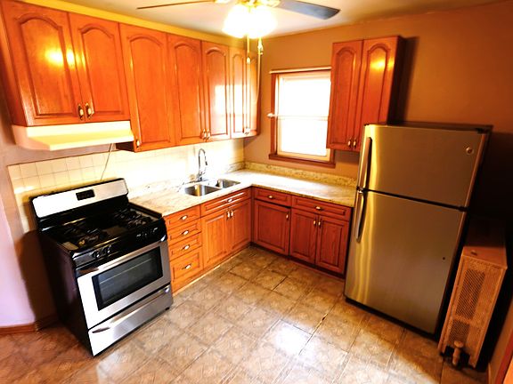 5th image of 3649 N Sayre Ave