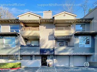 3520 Lake Washington Blvd SE APT 101, Bellevue, WA 98006