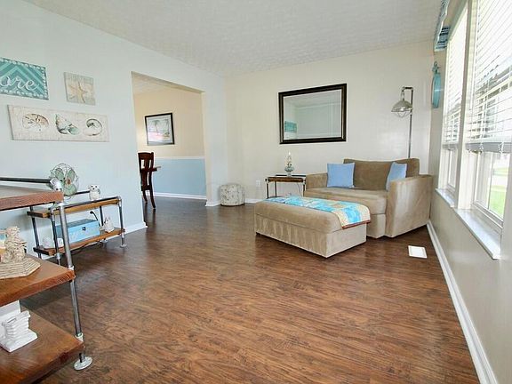 5th image of 8507 Landseer Dr
