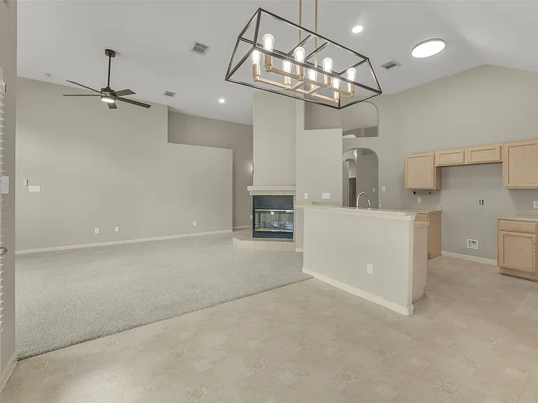 19254 Dillsbury Ct — Photo 15