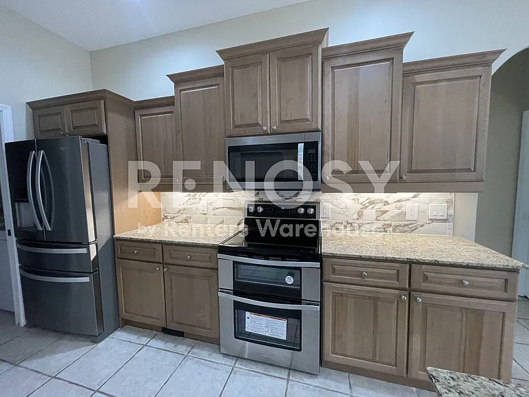 8946 Province St — Photo 12