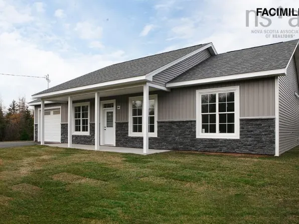 492 Bondi Dr, Middle Sackville, NS B4E 0W2