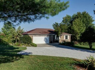 165 Fairview Rd, Sparta, MO 65753