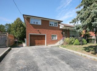 8 Stanwood Cres, Toronto, ON M9M1Z9