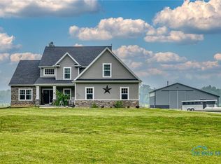 4500 Sugar Ridge Rd, Pemberville, OH 43450