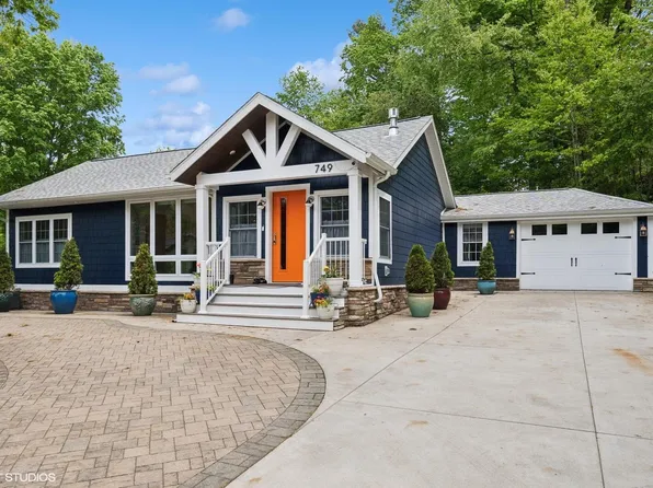 749 Holland St, Saugatuck, MI 49453