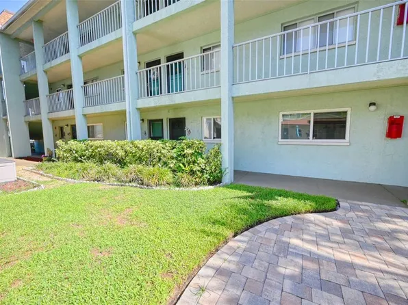 801 83rd Ave N APT 133, Saint Petersburg, FL 33702