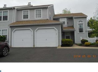 689A Rose Hollow Dr, Yardley, PA 19067