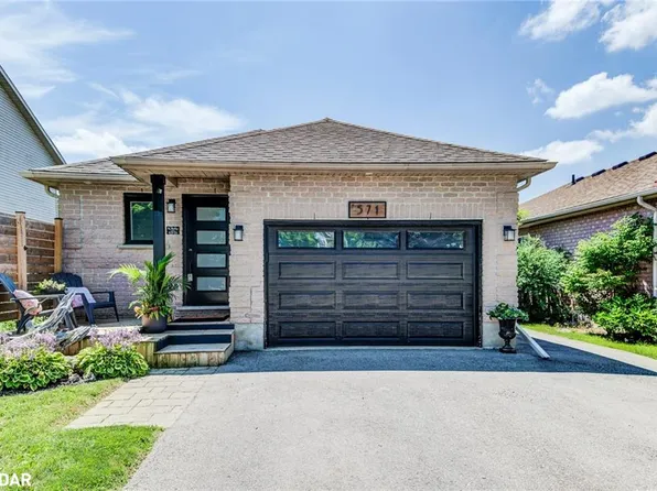 571 McTavish St, Centre Wellington, ON N1M 3R1