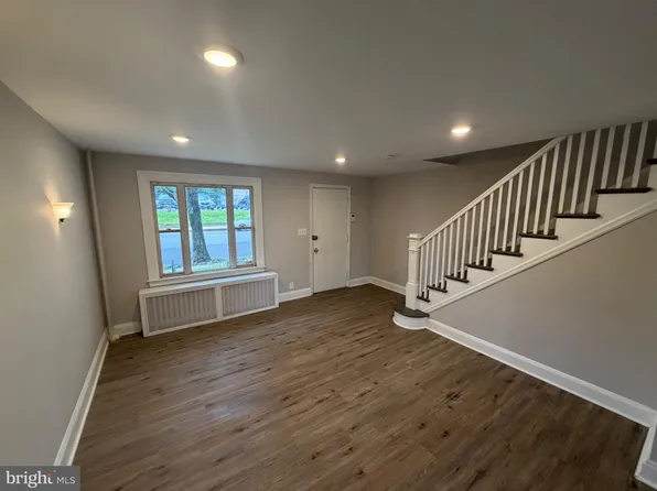 705 Ashburton St, Baltimore, MD 21216