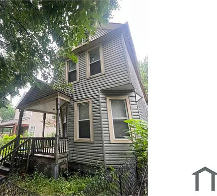 2188 E 36th St #1 — Photo 1