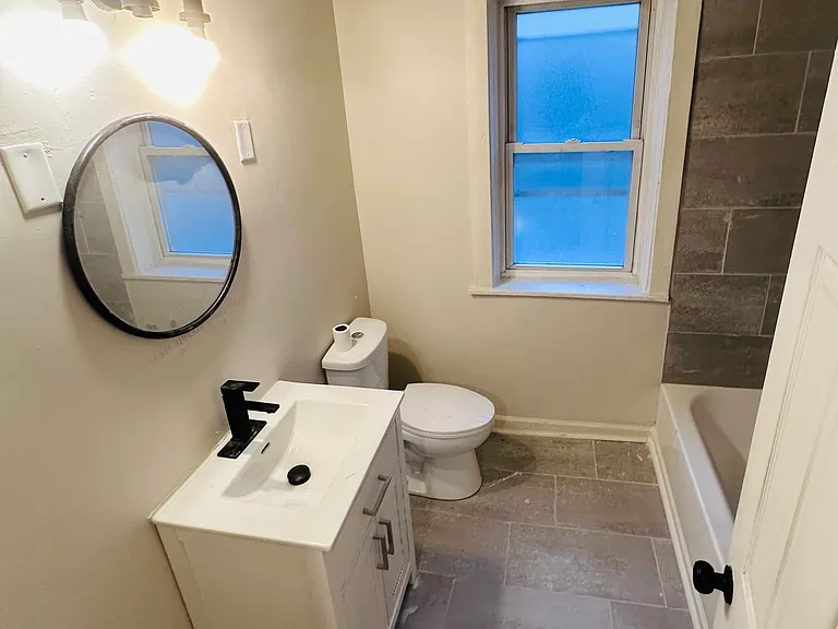 4342 W 18th St #2W — Photo 6