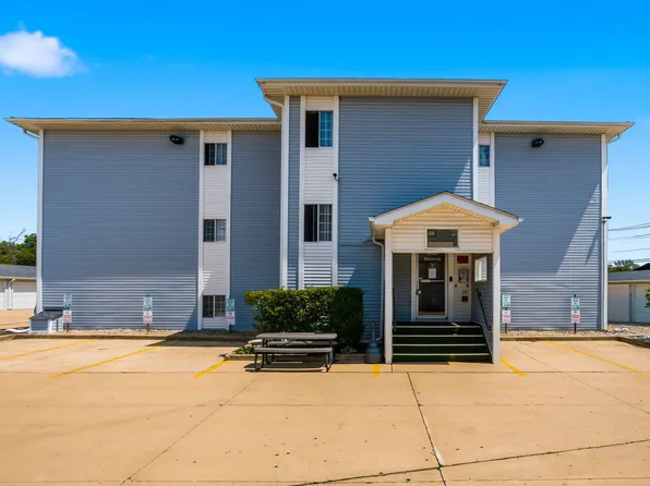 3130 W Monroe St APT 107, Waukegan, IL 60085