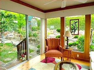 5th image of 100 London Ct