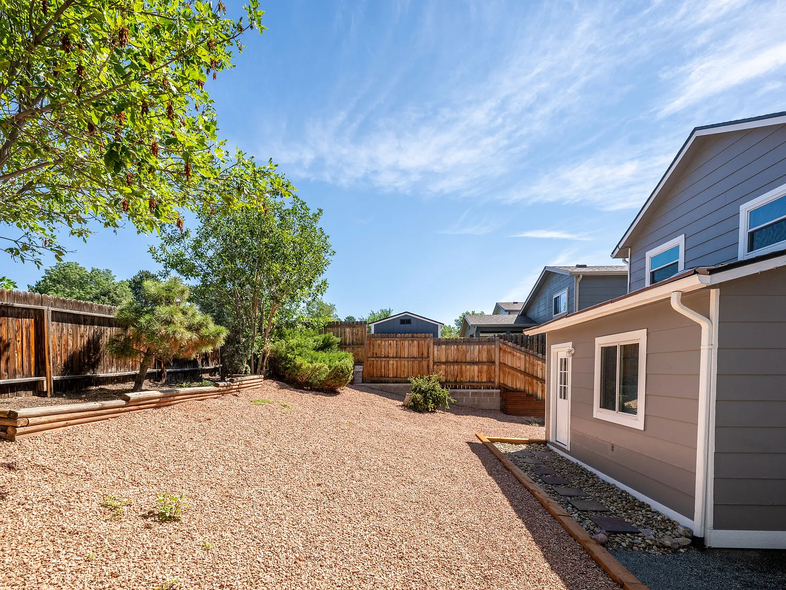 3 bed, 2.5 bath, 1358 sqft, $2,295 — Photo 3