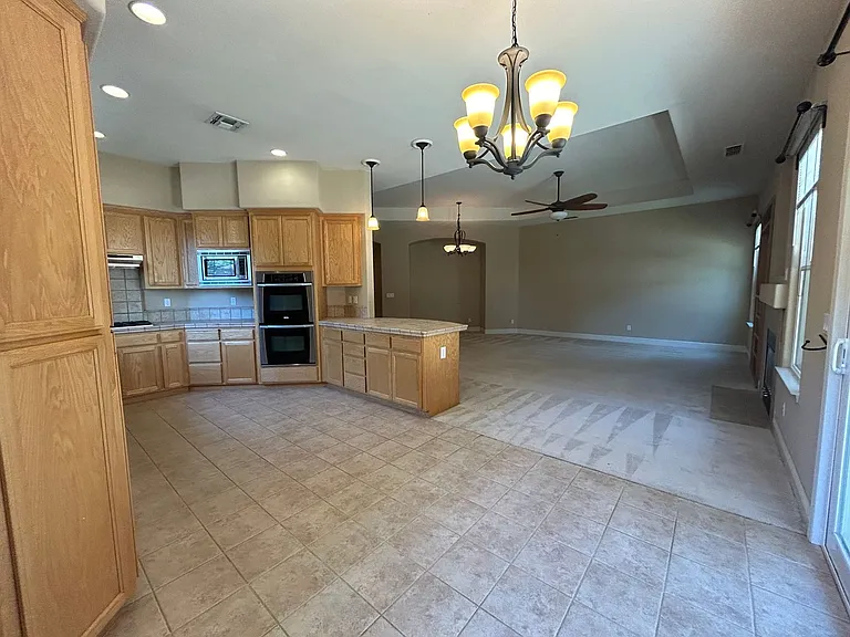 685 Stetson Dr — Photo 11