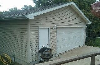 2nd image of 601 S Kingswood St