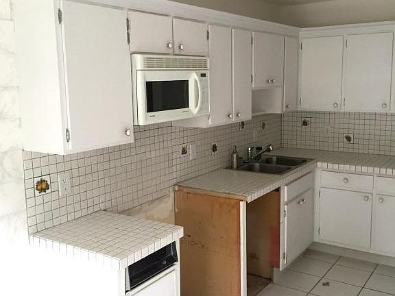 Home For Sale In Hunters Run