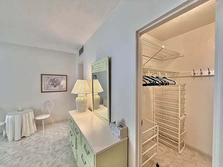 4250 Galt Ocean Dr #14T — Photo 57