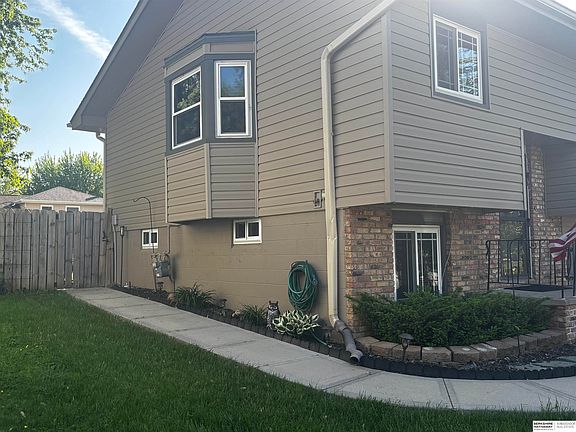 2nd image of 15163 T St