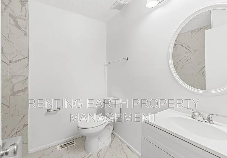 600 Westwood Ave — Photo 15