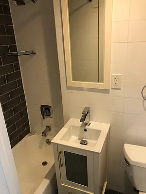 Rented by Reliance Realty Partners LLC  | media 8