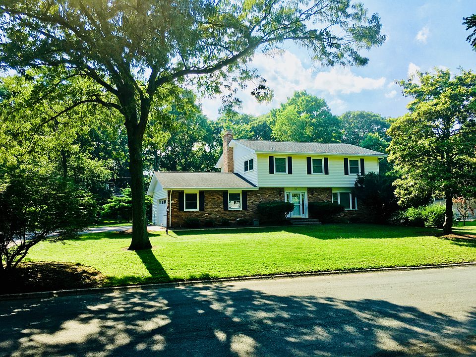 1st image of 488 Derussey Dr