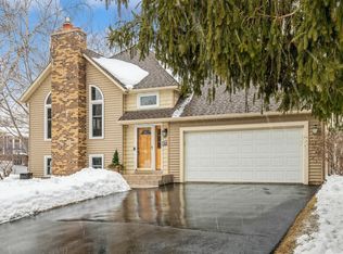 4645 Lenore Ln, Eagan, MN 55122