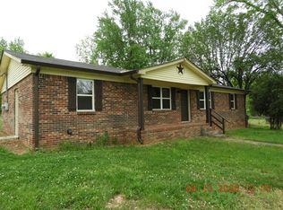 903 Miles Rd, Pulaski, TN 38478