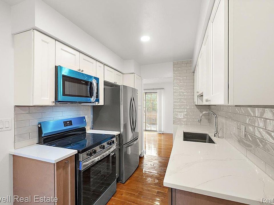 3403 Crooks Rd, photo 16