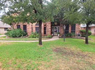 420 Steeplechase Trl, Kennedale, TX 76060