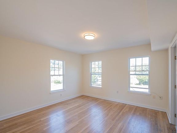4th image of 103 Squantum St #1