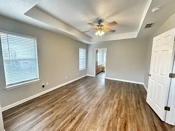 521 Woodlake Dr — Photo 20