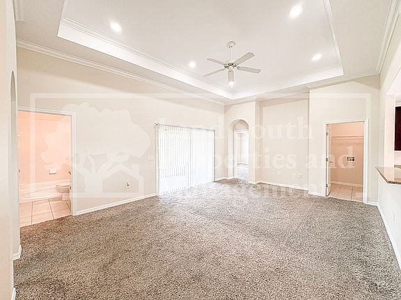 4th image of 1031 Hidden Ct