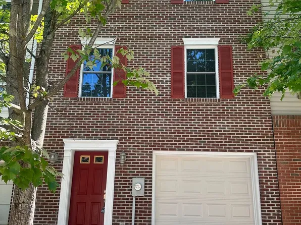111 Fox Ct, Winchester, VA 22603