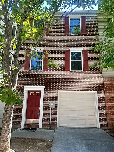 111 Fox Ct Photo 1