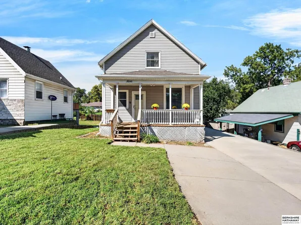 3840 Grover St, Omaha, NE 68105