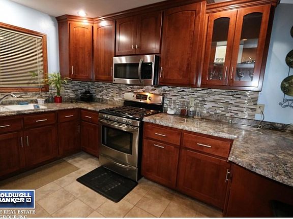 Dream Kitchen w/gas cooktop