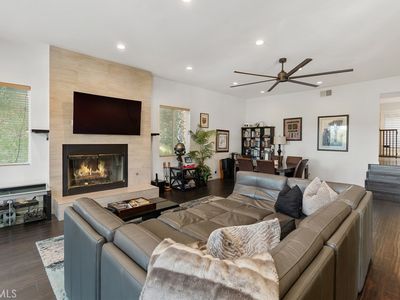 4477 Ensenada Dr, Woodland Hills, CA, 91364