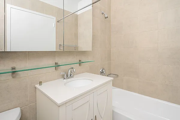 Rented by Douglas Elliman | media 16