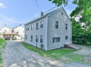 46 School St, Putnam, CT 06260